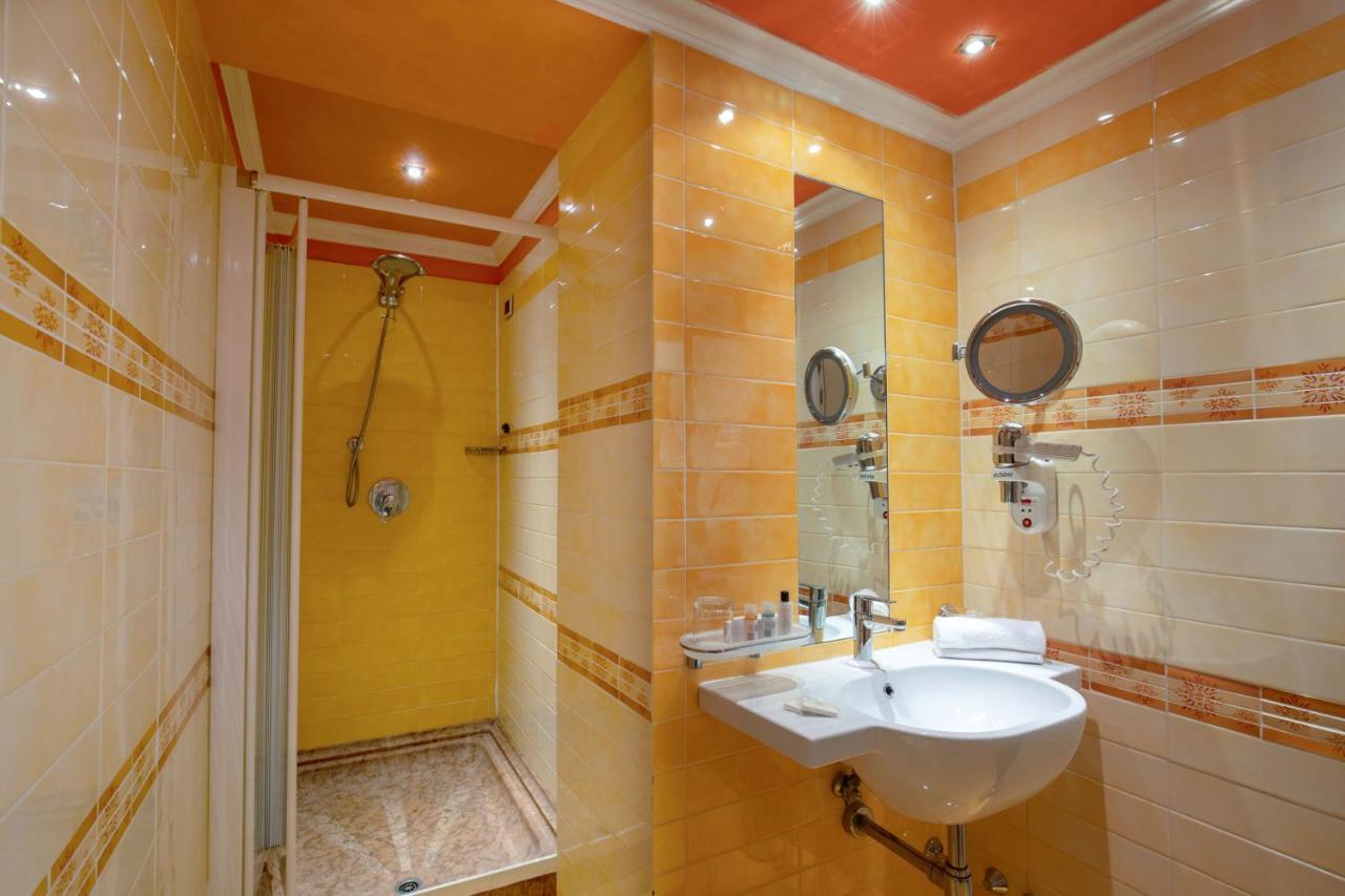 Hotel Homs Rom Exteriör bild